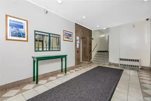 88-30 182nd St, Hollis, NY 11423 - Photo 14