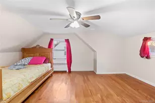 85 Todd Rd, Valley Stream, NY 11580 - Photo 14