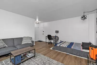 209-10 41st Avenue #3R, Bayside, NY 11361 - Photo 8