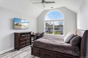 39 E Culver Ln, East Moriches, NY 11940 - Photo 14