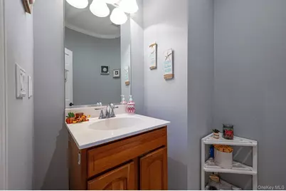 76 Blueberry Ridge Drive, Holtsville, NY 11742 - Photo 16