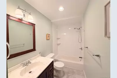 78 Commonwealth Avenue, Middletown, NY 10940 - Photo 20