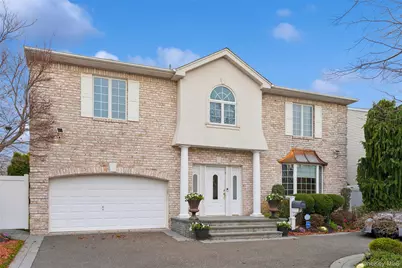 2631 Rachel Street, Bellmore, NY 11710 - Photo 2