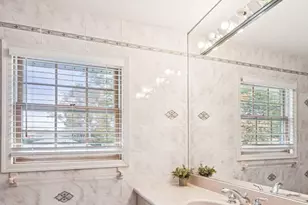 9 Princeton Dr, Plainview, NY 11803 - Photo 24