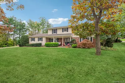 9 Princeton Drive, Plainview, NY 11803 - Photo 34