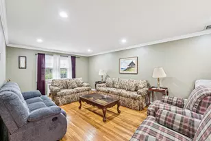 9 Princeton Dr, Plainview, NY 11803 - Photo 10