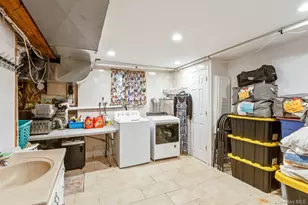 190 Northern Blvd, Saint James, NY 11780 - Photo 24