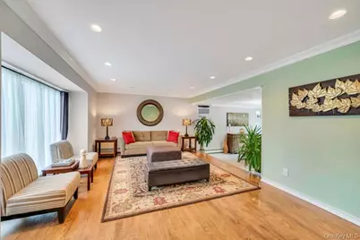 9 Kimberly Avenue Avenue, Farmingville, NY 11738 - Photo 6