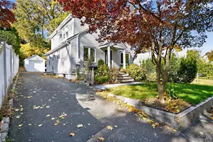 62 McCouns Ln, Oyster Bay, NY 11771 - Photo 2
