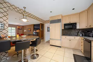 21 Walnut Hill Rd, Poughkeepsie, NY 12603 - Photo 10