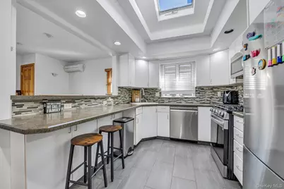 15836 96th Street, Howard Beach, NY 11414 - Photo 12