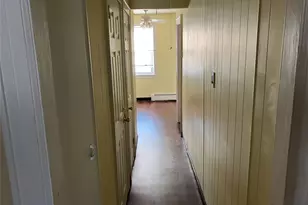 24302 Superior, Floral Park, NY 11001 - Photo 4