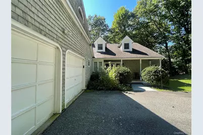 106 Laurel Lane, Port Jefferson, NY 11777 - Photo 42