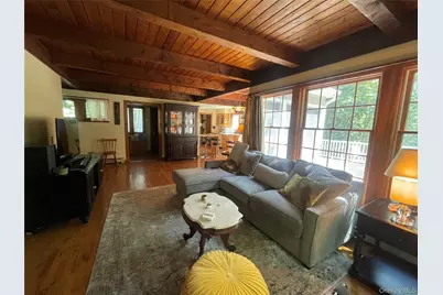 106 Laurel Lane, Port Jefferson, NY 11777 - Photo 12