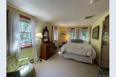 106 Laurel Lane, Port Jefferson, NY 11777 - Photo 26