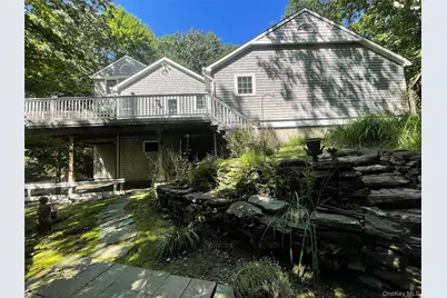 106 Laurel Lane, Port Jefferson, NY 11777 - Photo 38