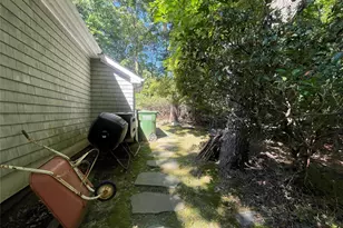 106 Laurel Ln, Port Jefferson, NY 11777 - Photo 40