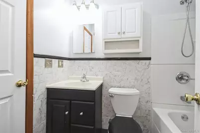 24 Greenhouse Lane, Poughkeepsie, NY 12603 - Photo 28