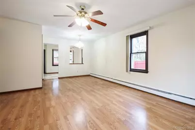 24 Greenhouse Lane, Poughkeepsie, NY 12603 - Photo 10