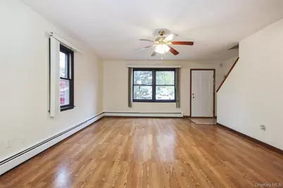 24 Greenhouse Lane, Poughkeepsie, NY 12603 - Photo 6