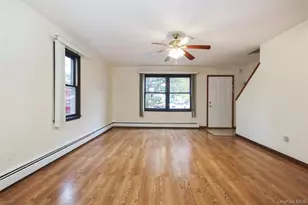 24 Greenhouse Ln, Poughkeepsie, NY 12603 - Photo 6