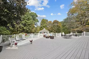 74 Ridgefield Ave, South Salem, NY 10590 - Photo 30