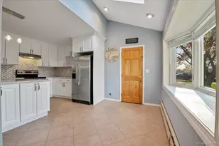 126 Swan Ln, Levittown, NY 11756 - Photo 20