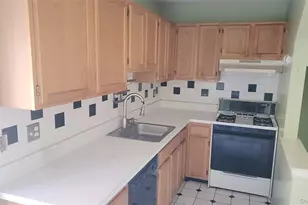 35 Gibbs Rd, Coram, NY 11727 - Photo 10