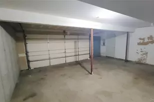 35 Gibbs Rd, Coram, NY 11727 - Photo 18