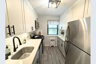 5 Terrace Circle #1G, Great Neck, NY 11021 - Photo 8