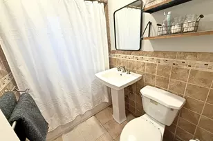 5 Terrace Cir, Great Neck, NY 11021 - Photo 10