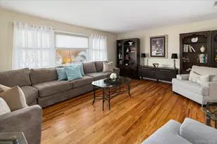 523 Manchester Rd, Yorktown Heights, NY 10598 - Photo 4