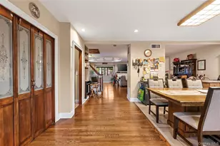 1041 N 4th St, New Hyde Park, NY 11040 - Photo 20