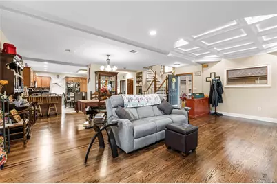 1041 N 4th Street, New Hyde Park, NY 11040 - Photo 12