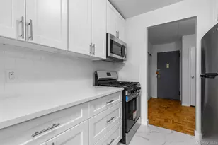 372 Central Park Ave, Scarsdale, NY 10583 - Photo 16