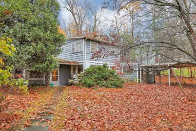 261 Sparkle Road, Yorktown Heights, NY 10598 - Photo 2