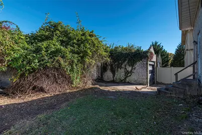 43 Wynsum Avenue, Merrick, NY 11566 - Photo 16