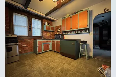 42 Chestnut Street, Glen Cove, NY 11542 - Photo 8