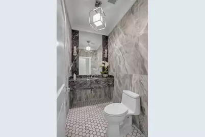 88 Plandome Court, Manhasset, NY 11030 - Photo 20