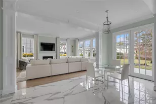 88 Plandome Ct, Manhasset, NY 11030 - Photo 16