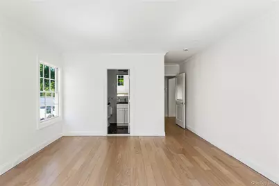 88 Plandome Court, Manhasset, NY 11030 - Photo 32