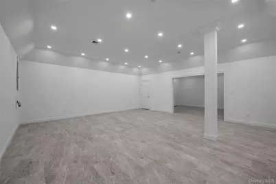 88 Plandome Court, Manhasset, NY 11030 - Photo 34