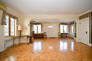 71-36 Loubet St, Forest Hills, NY 11375 - Photo 8