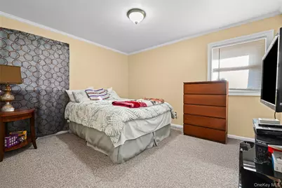 350 Sheridan Street, Westbury, NY 11590 - Photo 8