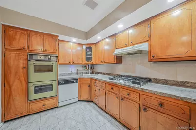 15 Paerdegat 12th Street, Brooklyn, NY 11236 - Photo 14