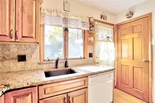 310 S Mountain Rd, New City, NY 10956 - Photo 12