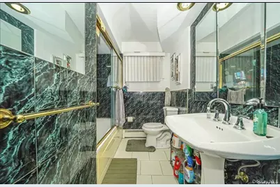 1471 Rosser Avenue, Elmont, NY 11003 - Photo 20