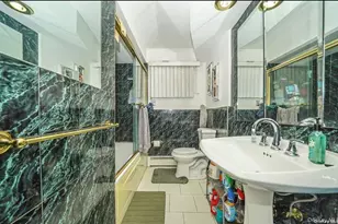 1471 Rosser Ave, Elmont, NY 11003 - Photo 20