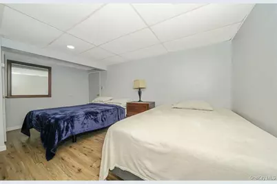 1471 Rosser Avenue, Elmont, NY 11003 - Photo 26