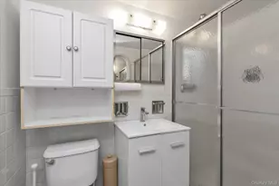 70-20 108th St, Forest Hills, NY 11375 - Photo 12